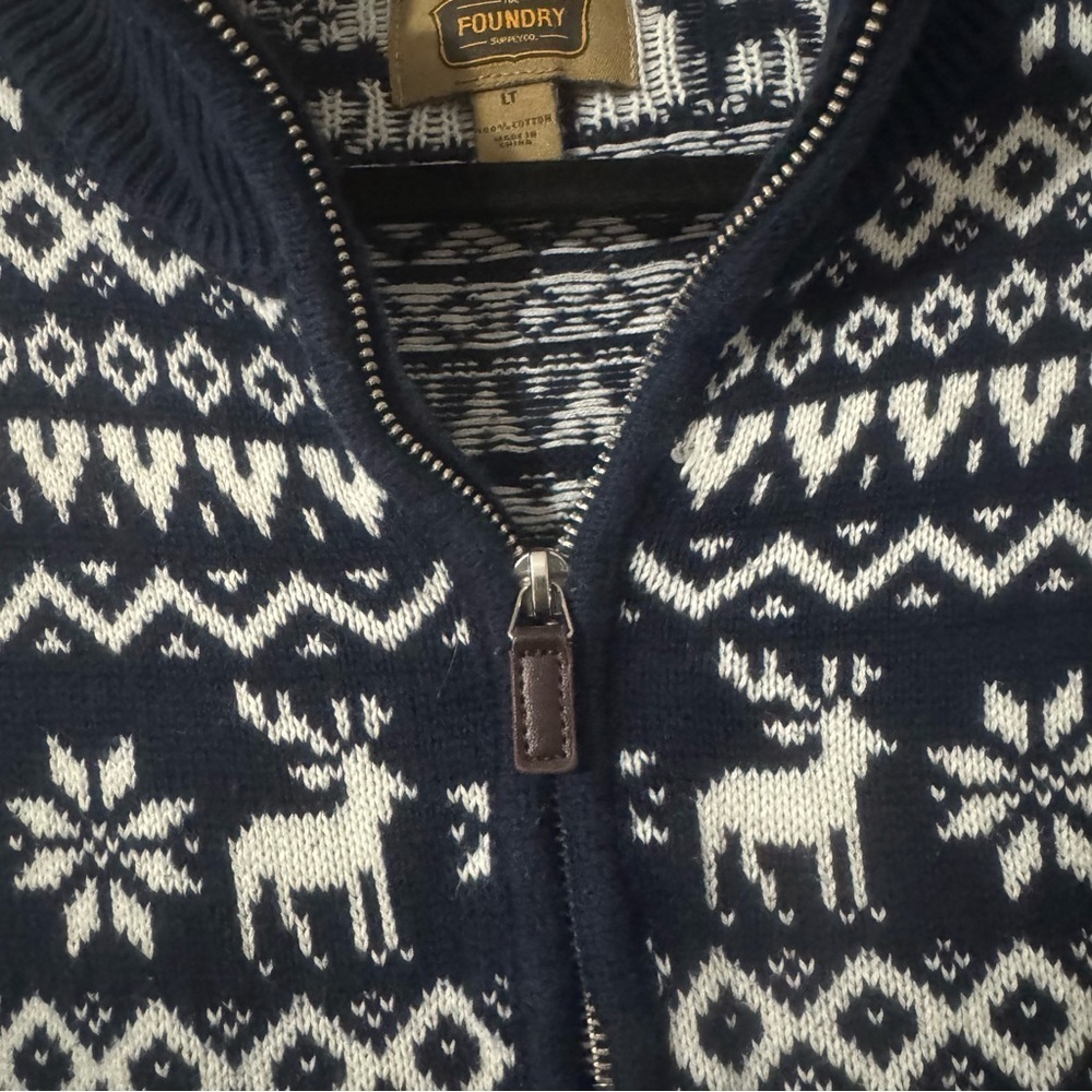 The Foundry Supply Co 1/4 Zip Sweater Deer & Snowflake Navy & White Men’s LT - Picture 4 of 8